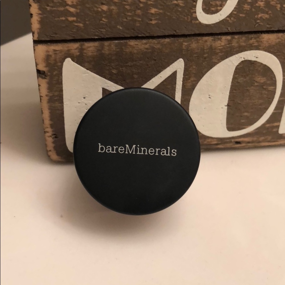 BareMinerals Eyeshadow shade velvet violet